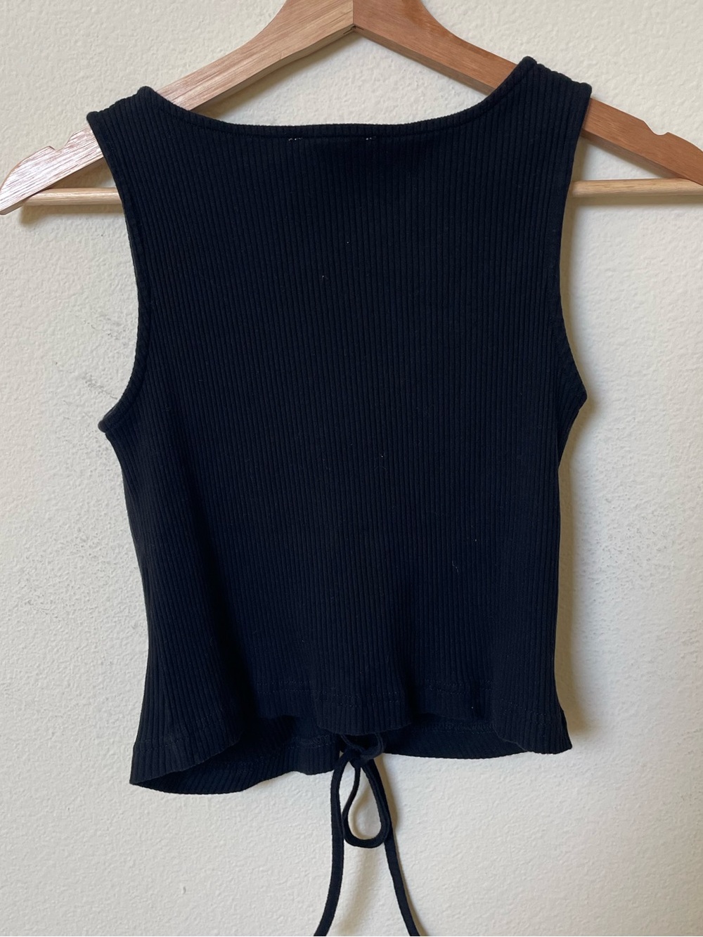 Callahan Black Ruched Ribbed Top - Picture 3 of 3